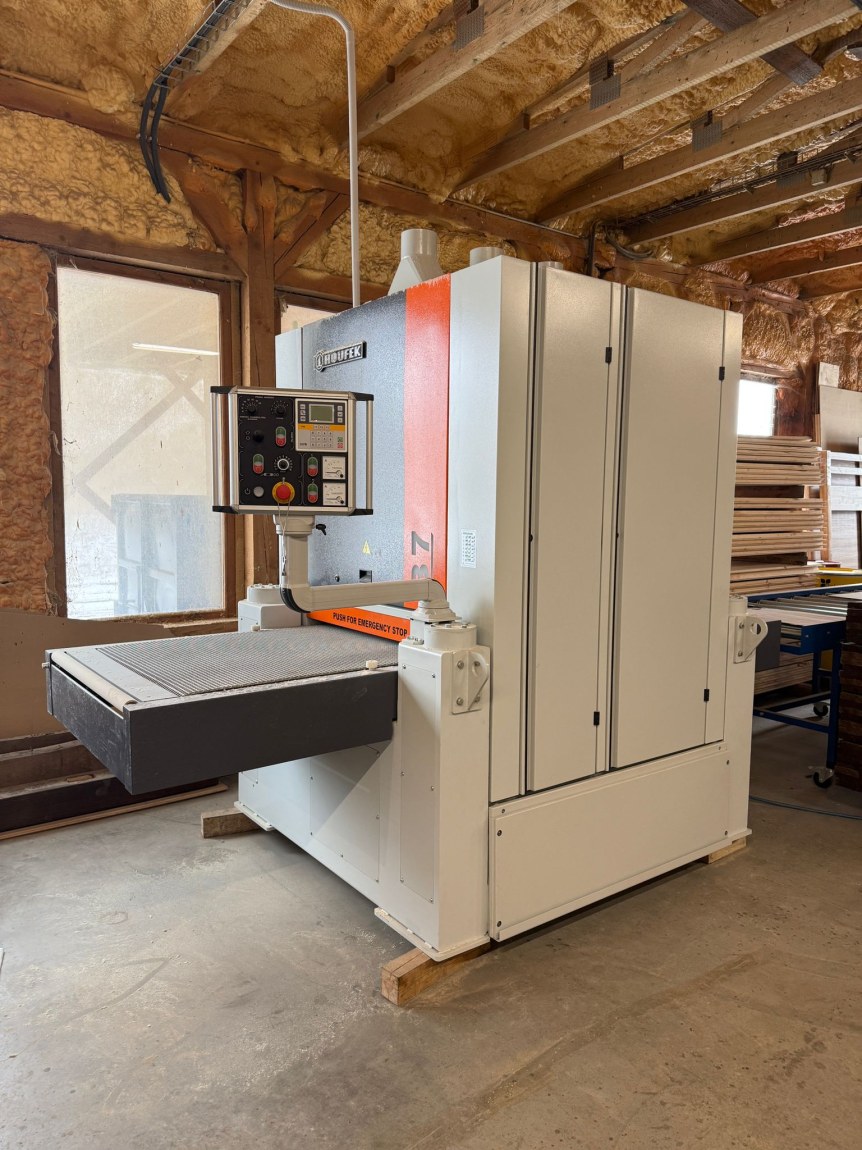 Pořízení širokopásové brusky